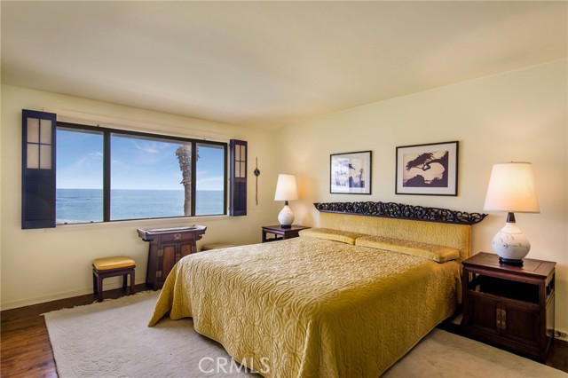 Detail Gallery Image 14 of 38 For 70 Emerald Bay, Laguna Beach,  CA 92651 - 4 Beds | 3/1 Baths