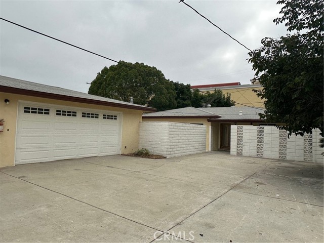 MLS# WS23118218