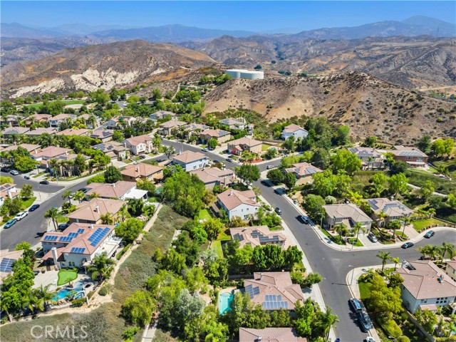 29123 Black Pine Way, Saugus CA: https://media.crmls.org/medias/0aa78fe7-afad-48a0-b37b-807fa6d8d241.jpg