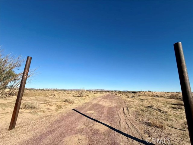 Detail Gallery Image 7 of 12 For 32467 Lakeview, Newberry Springs,  CA 92365 - – Beds | – Baths