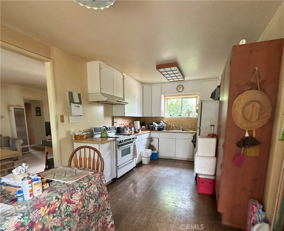 146 S Loraine Avenue