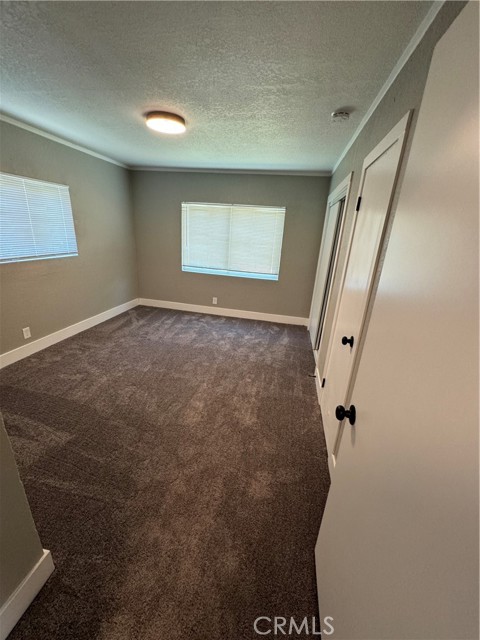 Detail Gallery Image 30 of 41 For 3033 E Hammond Ave, Fresno,  CA 93703 - 4 Beds | 2 Baths