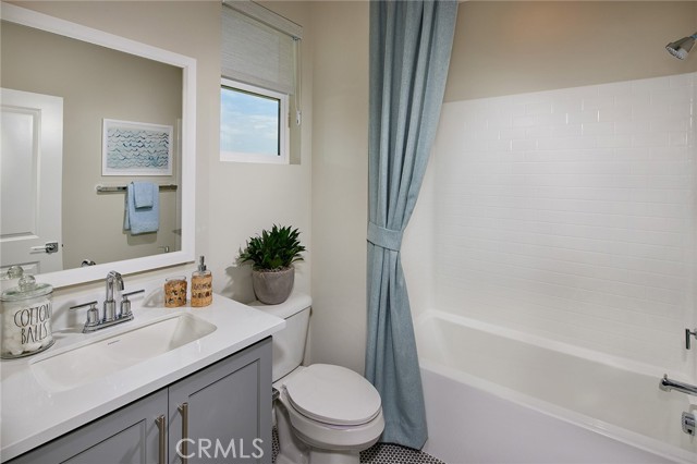 Detail Gallery Image 15 of 16 For 2451 E Hyde Paseo, Ontario,  CA 91762 - 4 Beds | 4 Baths