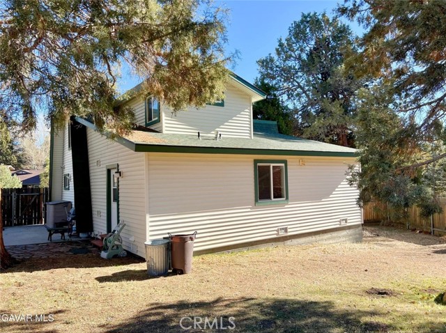 Detail Gallery Image 21 of 43 For 1027 Pine Mountain, Big Bear City,  CA 92314 - 3 Beds | 2/1 Baths