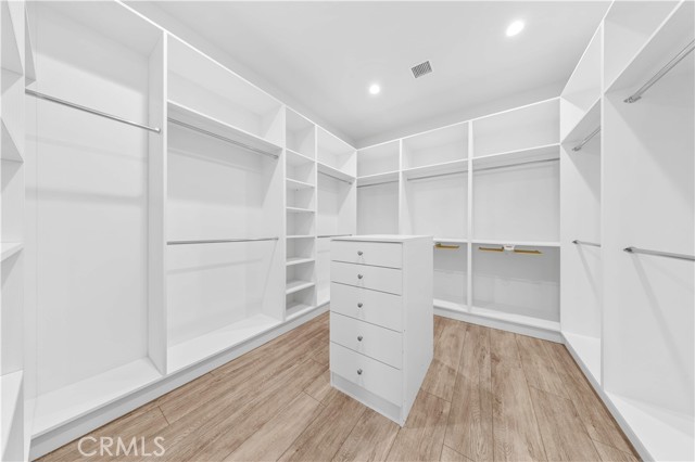 Detail Gallery Image 56 of 74 For 111 Great Oak, Irvine,  CA 92602 - 5 Beds | 5/1 Baths