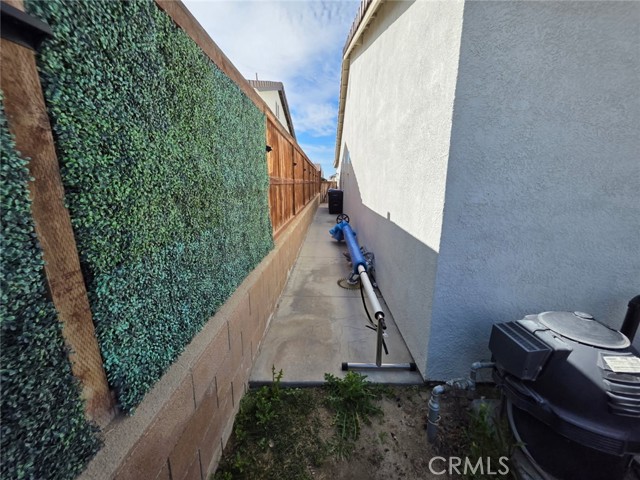 Detail Gallery Image 20 of 20 For 15895 Green Acres Ct, Victorville,  CA 92394 - 4 Beds | 2 Baths