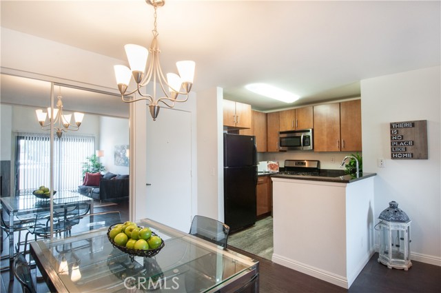 8300 Manitoba Street, Playa del Rey CA: https://media.crmls.org/medias/0aabc5be-20d6-4979-bc72-85cb9fbc8fd2.jpg
