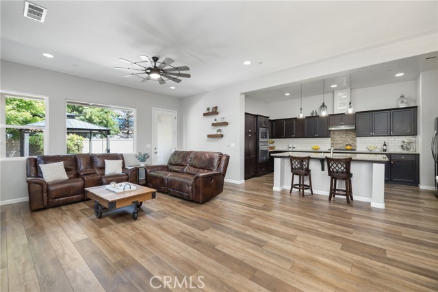 3771 Wrenwood Avenue, Clovis CA: https://media.crmls.org/medias/0aac45f9-e737-4c2e-9ff2-3a924104fb48.jpg