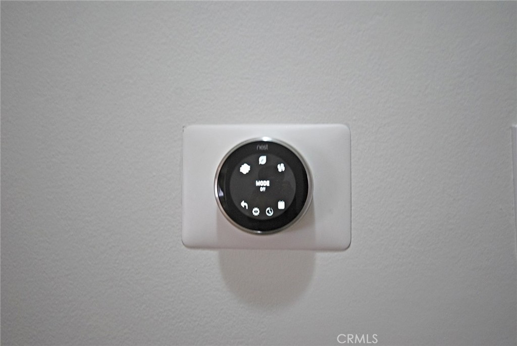 https://media.crmls.org/medias/0aac5f94-474d-49d0-8509-92670a0671b5.jpg?preset=X-Large