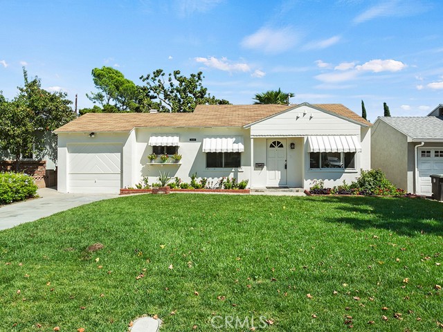 2112 North Kenwood Street photo 2
