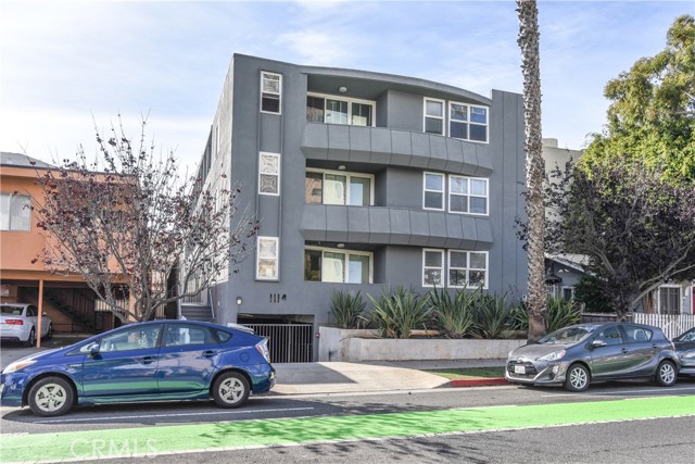 Detail Gallery Image 1 of 18 For 1114 6th St #4,  Santa Monica,  CA 90403 - 2 Beds | 2 Baths