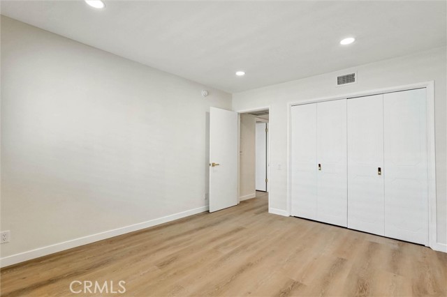4915 Tyrone, 325 photo 29
