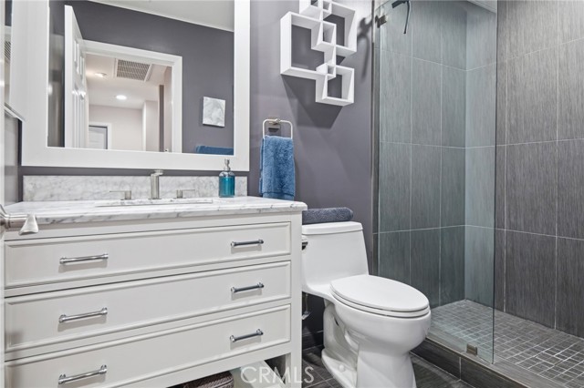 Detail Gallery Image 25 of 37 For 15735 Nordhoff St #11,  North Hills,  CA 91343 - 3 Beds | 3 Baths