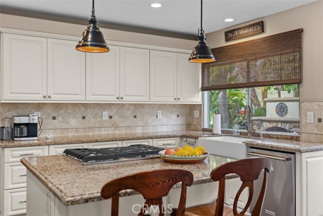 Detail Gallery Image 13 of 48 For 22432 Rosebriar, Mission Viejo,  CA 92692 - 5 Beds | 3 Baths