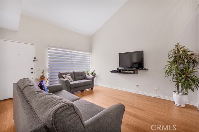 Detail Gallery Image 5 of 23 For 1109 Golden Springs Dr #F,  Diamond Bar,  CA 91765 - 2 Beds | 1/1 Baths