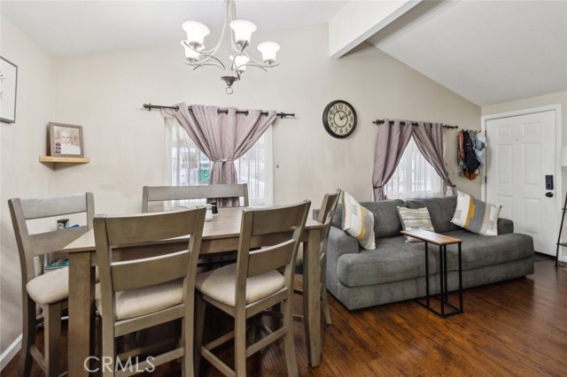 Detail Gallery Image 6 of 12 For 8221 Ilex St #10,  Fontana,  CA 92335 - 3 Beds | 2 Baths