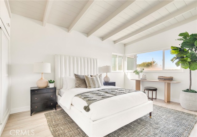 Detail Gallery Image 24 of 27 For 130 43rd, Newport Beach,  CA 92663 - 4 Beds | 3 Baths