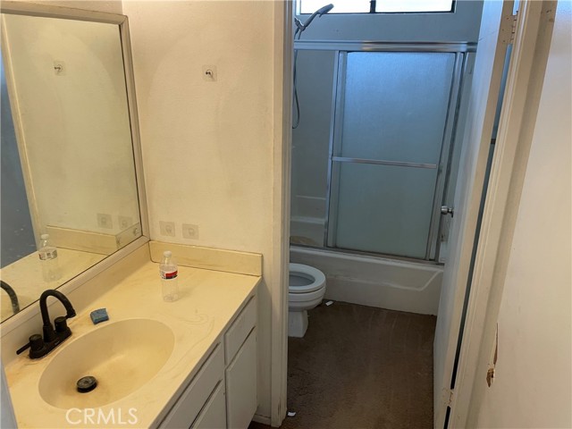 6106 Pathfinder Road, Riverside CA: https://media.crmls.org/medias/0aaf682e-655e-4382-a848-af0ce57c32b3.jpg