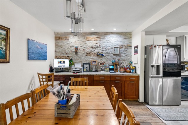 Detail Gallery Image 8 of 26 For 16512 Blackbeard Ln #200,  Huntington Beach,  CA 92649 - 3 Beds | 2 Baths