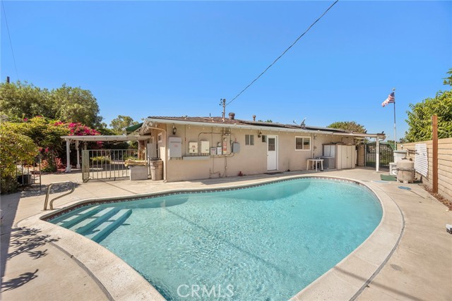 12362 Emrys Avenue, Garden Grove CA: https://media.crmls.org/medias/0ab10c99-dfc1-4675-97f3-b07e206f1983.jpg