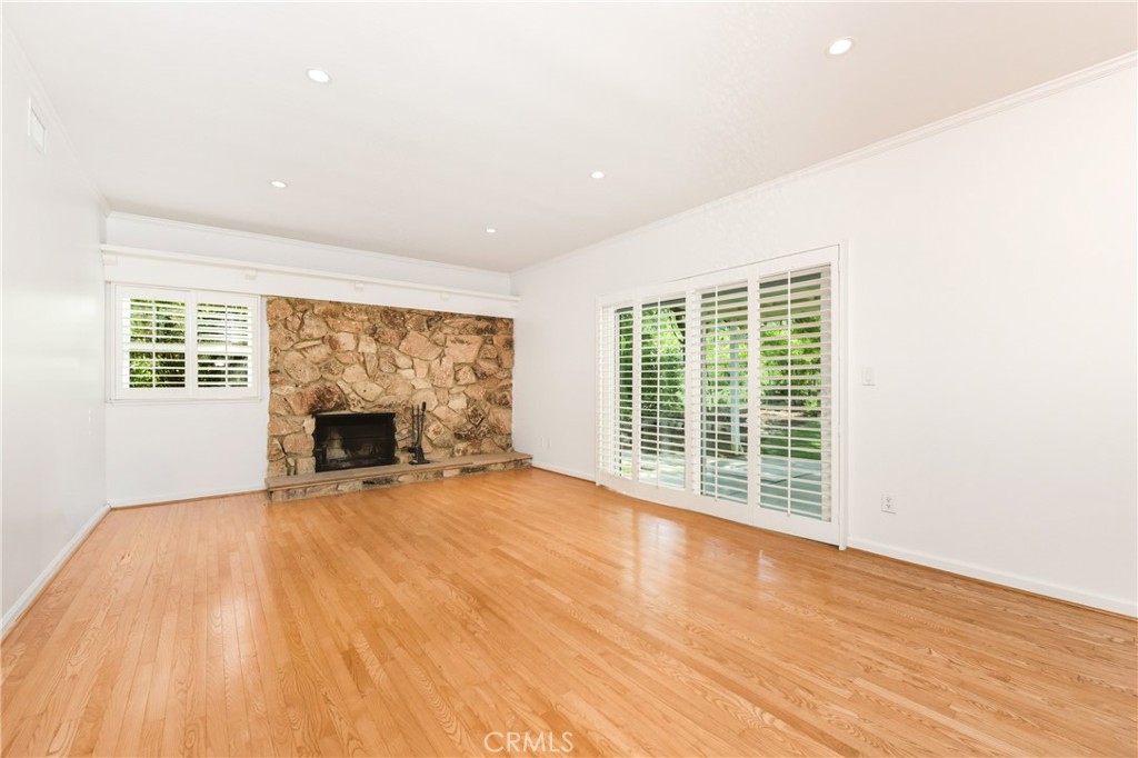 MLS #SR25227362 image #2