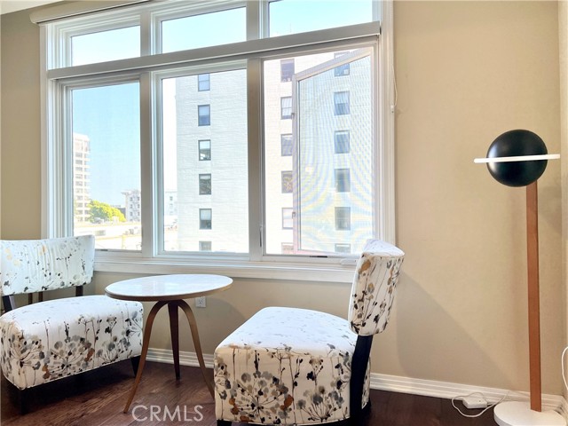 Detail Gallery Image 11 of 32 For 125 N Raymond Ave #404,  Pasadena,  CA 91103 - 2 Beds | 3 Baths