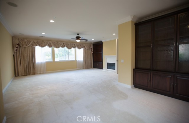 Detail Gallery Image 7 of 11 For 18549 Clydesdale, Granada Hills,  CA 91344 - 5 Beds | 6 Baths