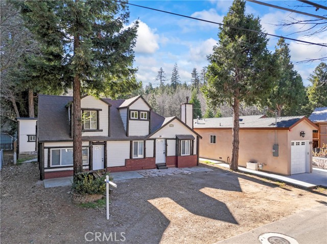 22849 Juniper Ln, Crestline, CA 92325