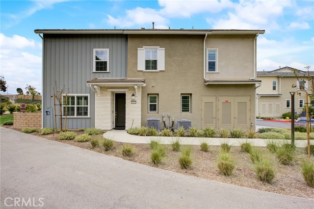 Detail Gallery Image 4 of 46 For 26412 Brahman Ct, Saugus,  CA 91350 - 3 Beds | 2/1 Baths