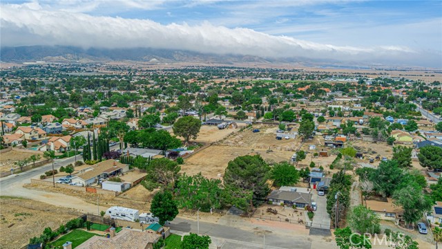 42631 51st W Street, Quartz Hill CA: https://media.crmls.org/medias/0ab3a2b6-f708-4c6b-a128-6d2b21b9b059.jpg