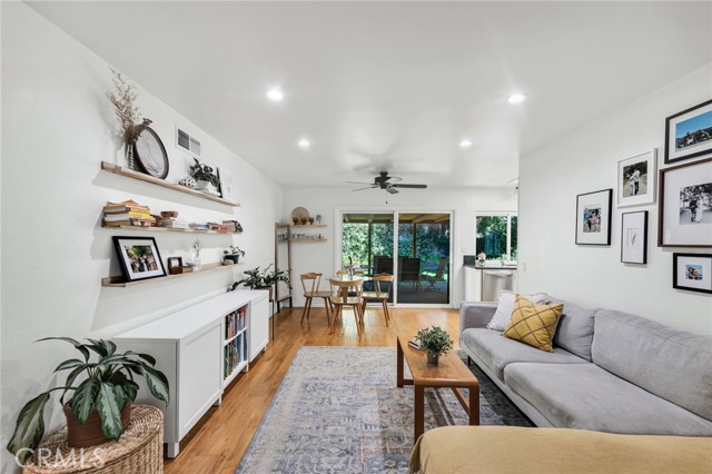 7612 Vicky Avenue, West Hills CA: https://media.crmls.org/medias/0ab432a2-0cc9-4fa9-80ce-e493d6f32203.jpg