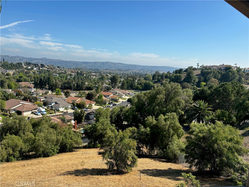 https://media.crmls.org/medias/0ab4731a-74ab-4ac9-84c1-5bc90aa7c23c.jpg?preset=X-Large