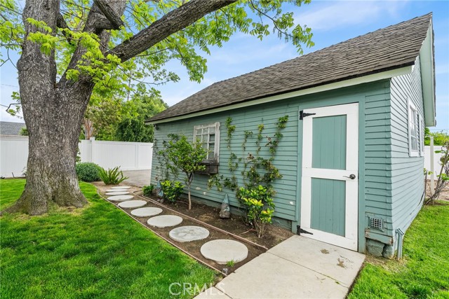 Detail Gallery Image 33 of 41 For 952 E Palmyra Ave, Orange,  CA 92866 - 3 Beds | 2 Baths