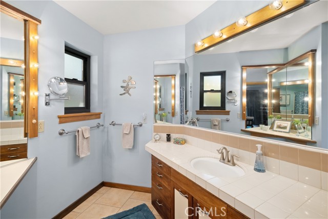 9055 Junipero Avenue, Atascadero CA: https://media.crmls.org/medias/0ab4d112-0f34-45c8-adda-ee5f40e81e5e.jpg