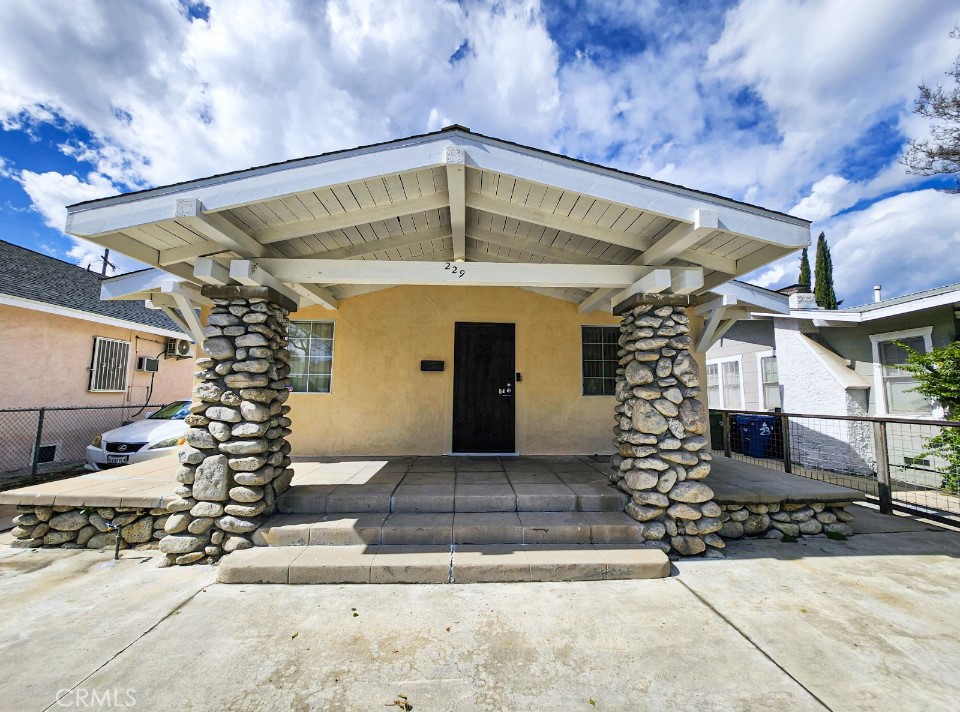 229 Newland Street, Los Angeles, CA 90042