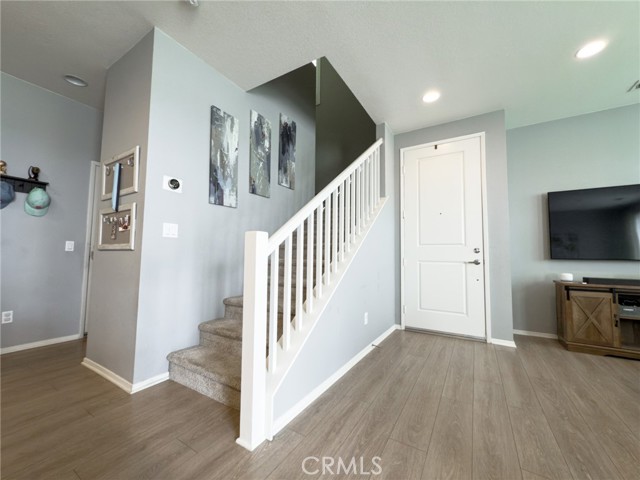 5485 San Roberto, San Diego CA: https://media.crmls.org/medias/0ab55b08-f853-4710-b9e7-8bdc44b6e008.jpg