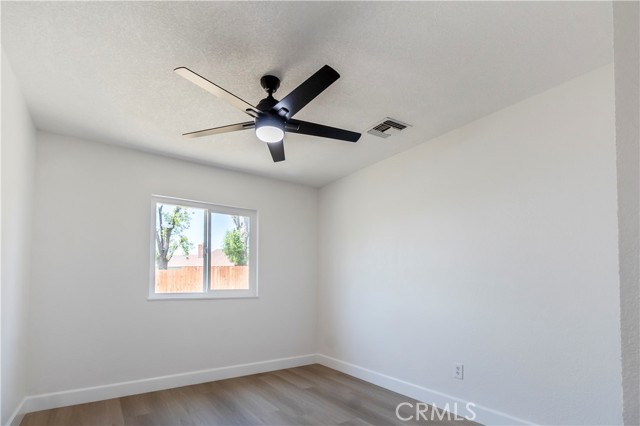 Detail Gallery Image 12 of 27 For 428 W Grove St, Rialto,  CA 92376 - 3 Beds | 2 Baths