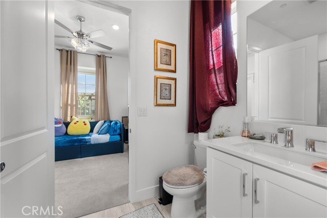 Detail Gallery Image 30 of 51 For 24513 via Sendero, Valencia,  CA 91354 - 3 Beds | 3/1 Baths