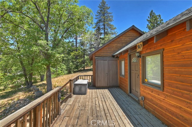 Detail Gallery Image 4 of 35 For 50 Metcalf Creek Trail, Big Bear Lake,  CA 92315 - 2 Beds | 1/1 Baths