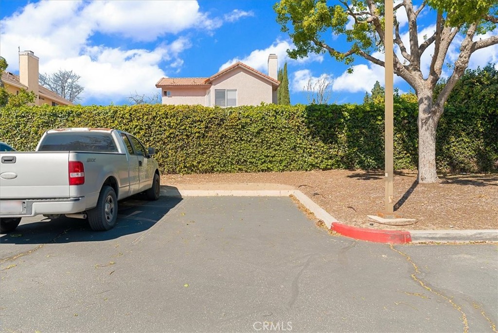 https://media.crmls.org/medias/0ab9cff7-461b-4d1b-b64e-2532230a1a06.jpg?preset=X-Large