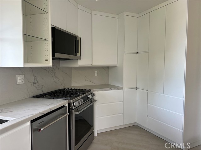 Detail Gallery Image 8 of 20 For 22820 Sailwind, Lake Forest,  CA 92630 - 2 Beds | 2 Baths