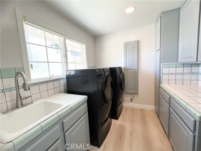 270 W Lemon Avenue, Arcadia CA: https://media.crmls.org/medias/0aba53df-583d-4cab-a8d9-e9d76f9f9c13.jpg