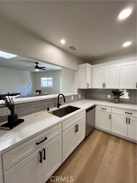 Detail Gallery Image 11 of 27 For 1219 W Maddox, Long Beach,  CA 90810 - 3 Beds | 2 Baths