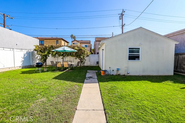 Detail Gallery Image 22 of 29 For 520 12th St, Huntington Beach,  CA 92648 - 2 Beds | 1 Baths