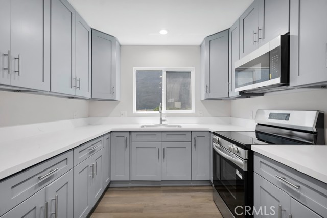 1234 W 89th Street, Los Angeles CA: https://media.crmls.org/medias/0abbde78-c93e-4616-8a8a-b9ce953045ad.jpg