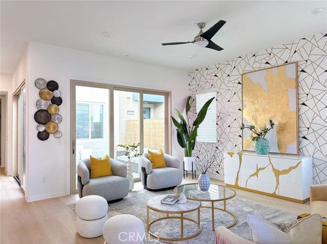 Detail Gallery Image 4 of 6 For 112 Stellar, Irvine,  CA 92618 - 3 Beds | 3/1 Baths