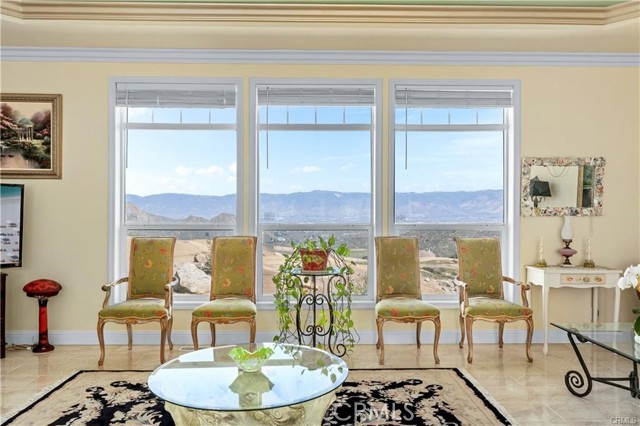 Detail Gallery Image 6 of 42 For 9289 Box Springs Mountain Rd, Moreno Valley,  CA 92557 - 4 Beds | 2 Baths