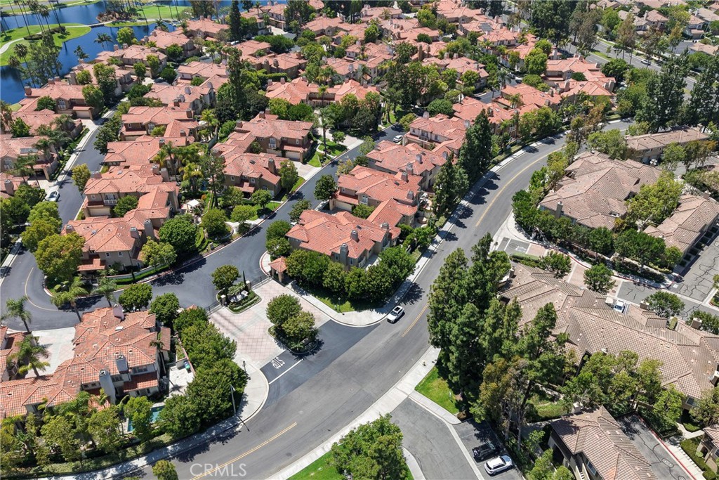 https://media.crmls.org/medias/0abddf24-fcbc-4868-9d65-3a5c9967511a.jpg?preset=X-Large