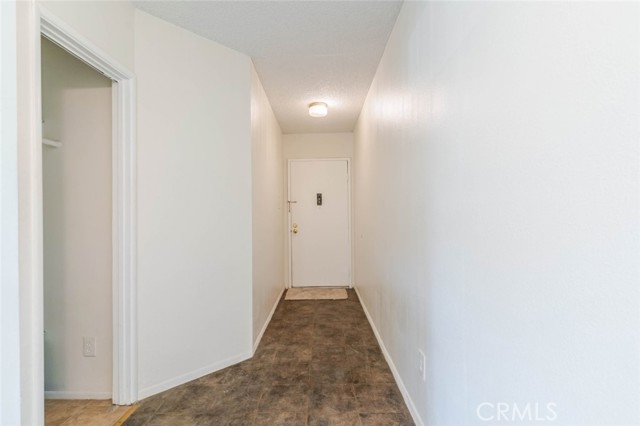 Detail Gallery Image 12 of 22 For 17900 Sherman Way #320,  Reseda,  CA 91335 - 1 Beds | 1 Baths