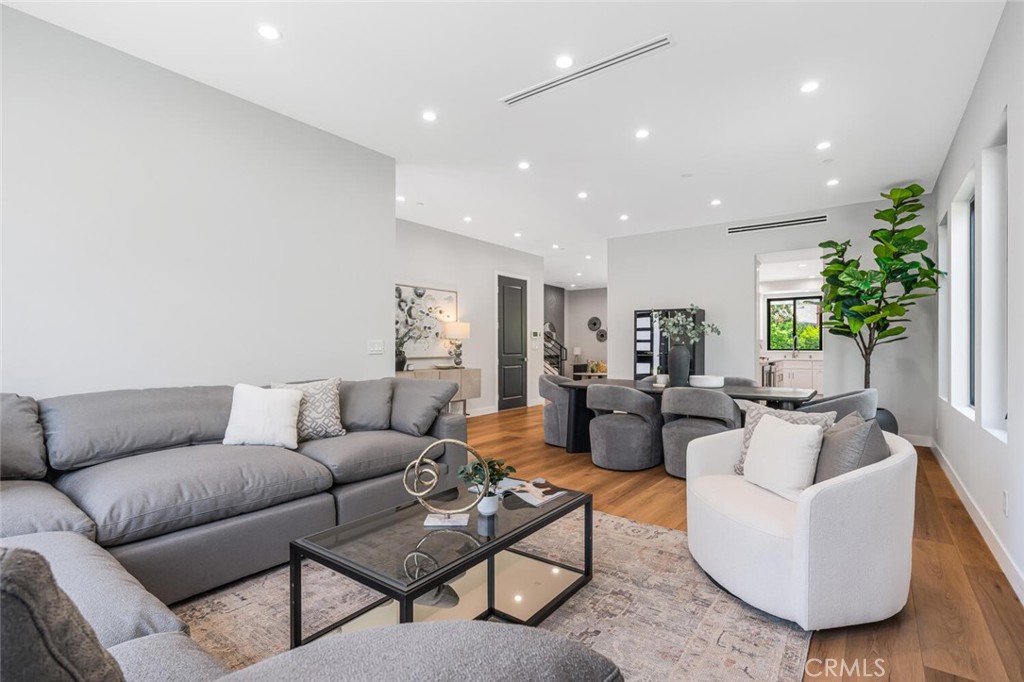 251 S Griffith Park DriveBurbank image #6